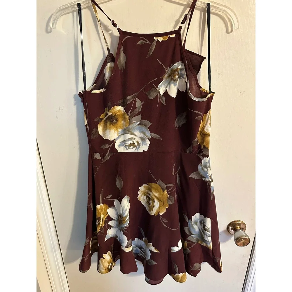 Mine Romantic Burgundy‎ Floral Ruffle Mini Dress Sleeveless Size Large Woman's